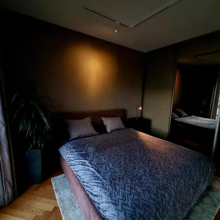 View Free Parking Appartement *